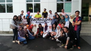 TechnoBiz 2012 20121218_183200