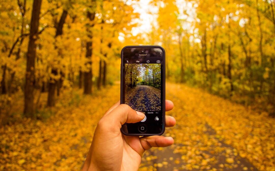 Smartphone Fotografi : Cabaran Ekonomi, Pendidikan & Sosial