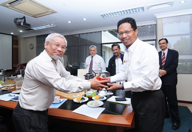 Meeting with Institute of Statistics Malaysia (ISM)