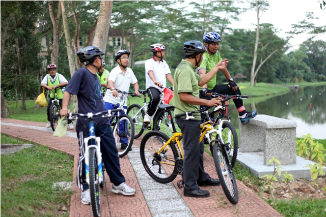 Cycling Tours Program with Datuk Vice-Chancellor